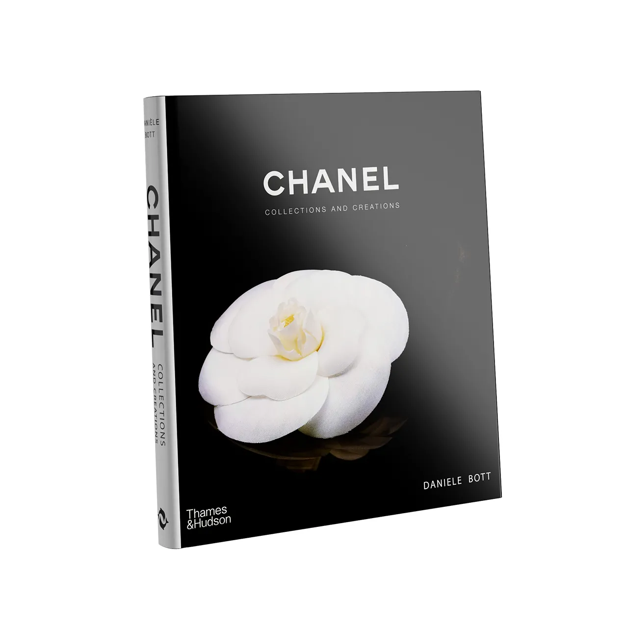 Accessories – chanel-collections-and-creations-book-by-thameshudson