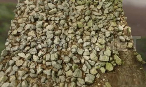 Rocks on the Ground – 2681