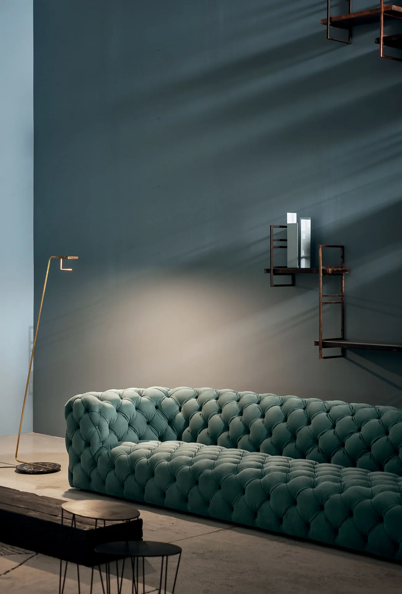 SOFA – CHESTER MOON