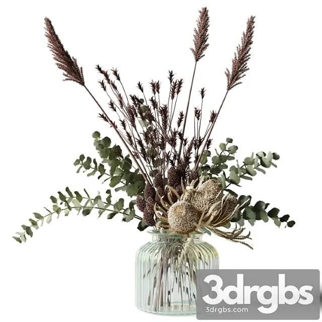 Bouquet with tall grass, eucalyptus and bankxias in a ribbed glass vase