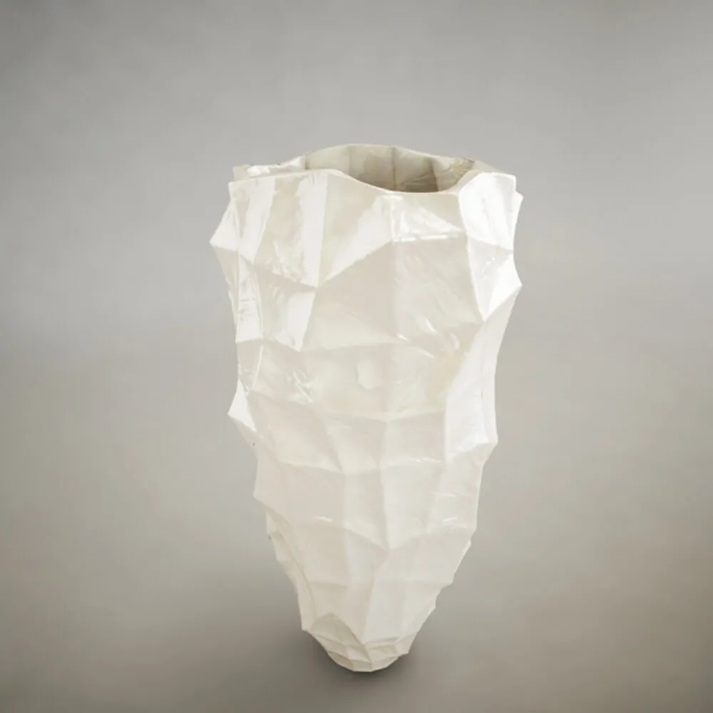 decoration – Large white vase 3ds Max