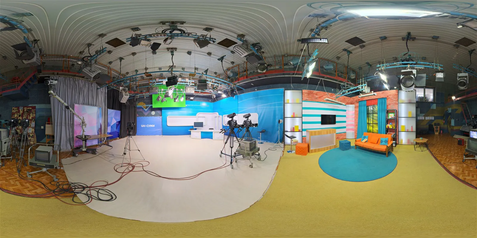HDRI – TV Studio – urban