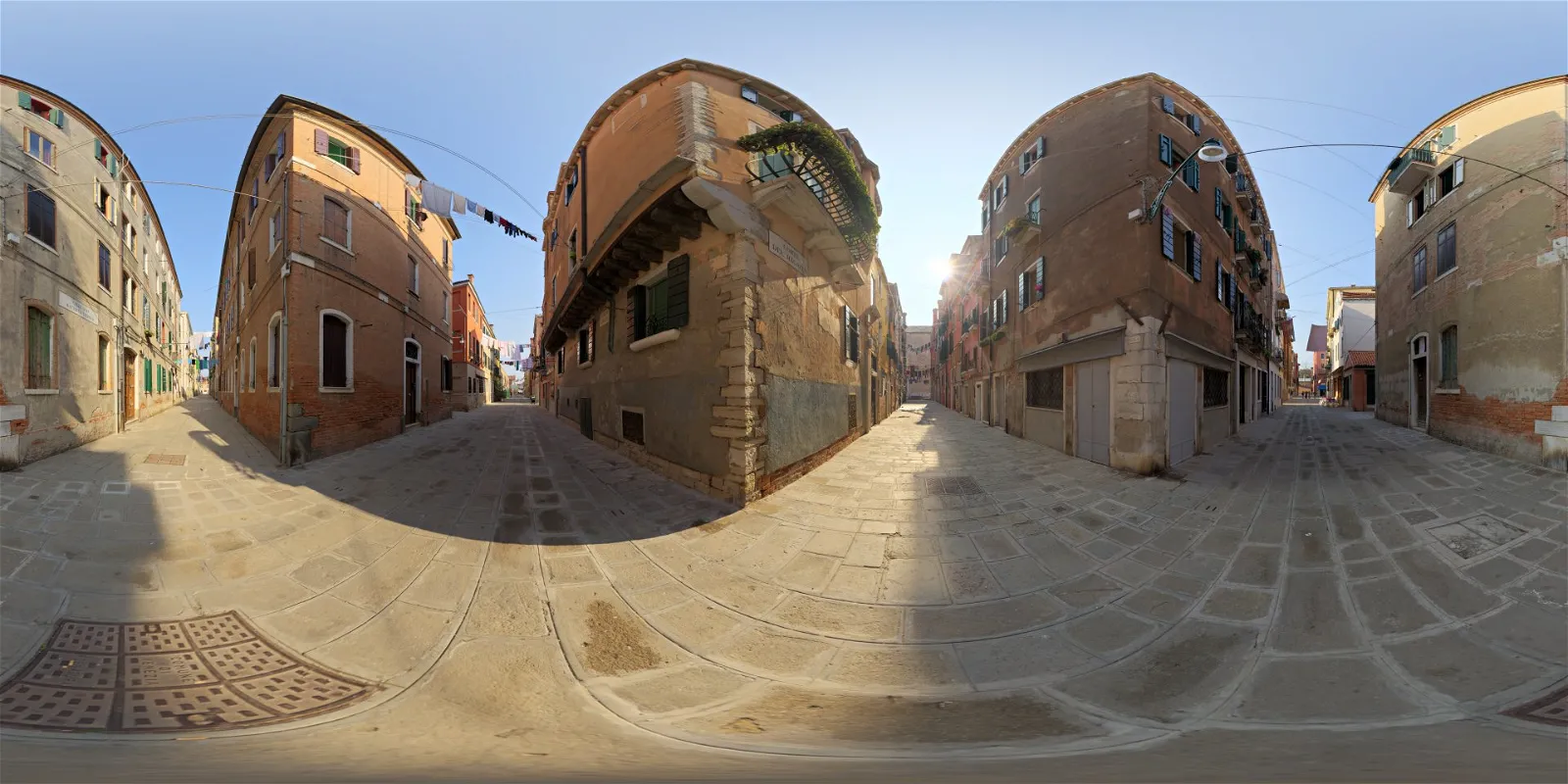 HDRI – Venetian Crossroads – urban