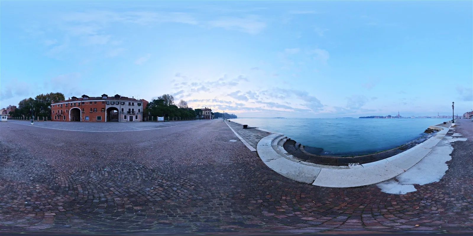 HDRI – Venice Dawn 1 – skies